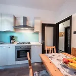 -antermoia- Appartament Center Διαμέρισμα