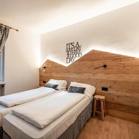 Apartment -antermoia- Appartament Center *