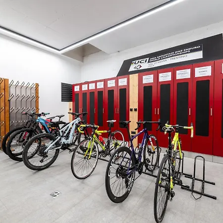 -antermoia- Appartament Center *