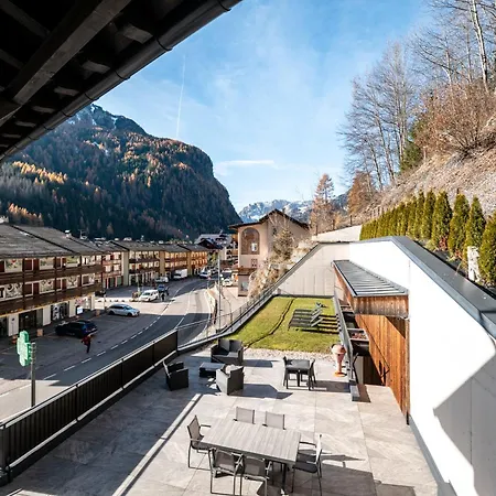 -antermoia- Appartament Center 까나제이