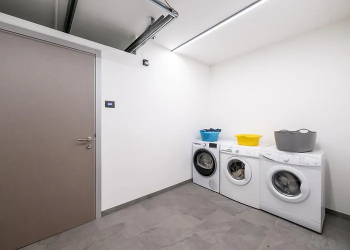 -antermoia- Appartament Center קאנזיי