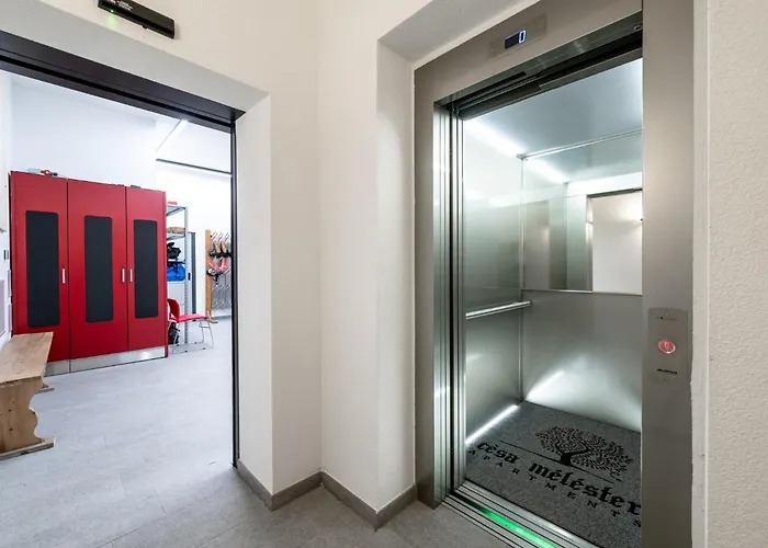 -antermoia- Appartament Center * קאנזיי